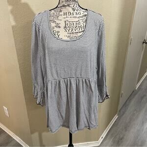 Torrid stripe top 2‎ 2X